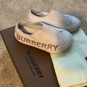 Authentic Burberry Mini Larkhall Slideon